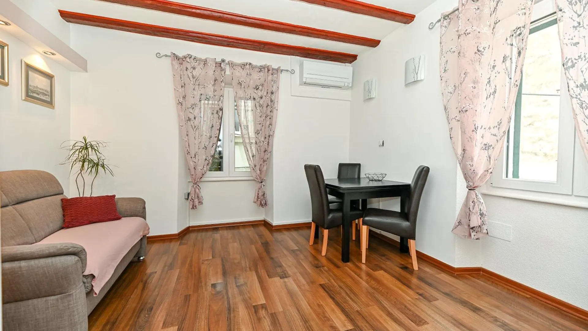 Apartment Aldora Zadar