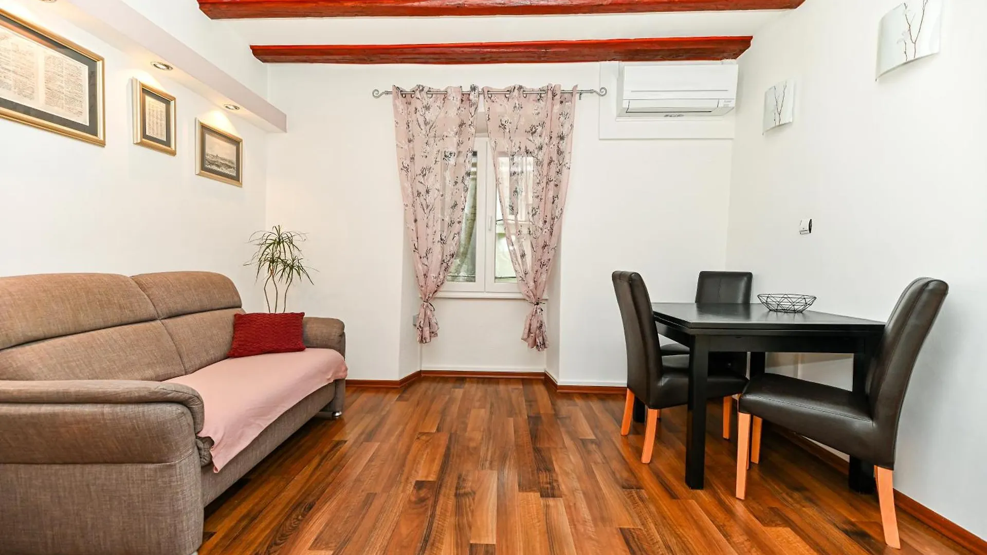 Apartment Aldora Zadar