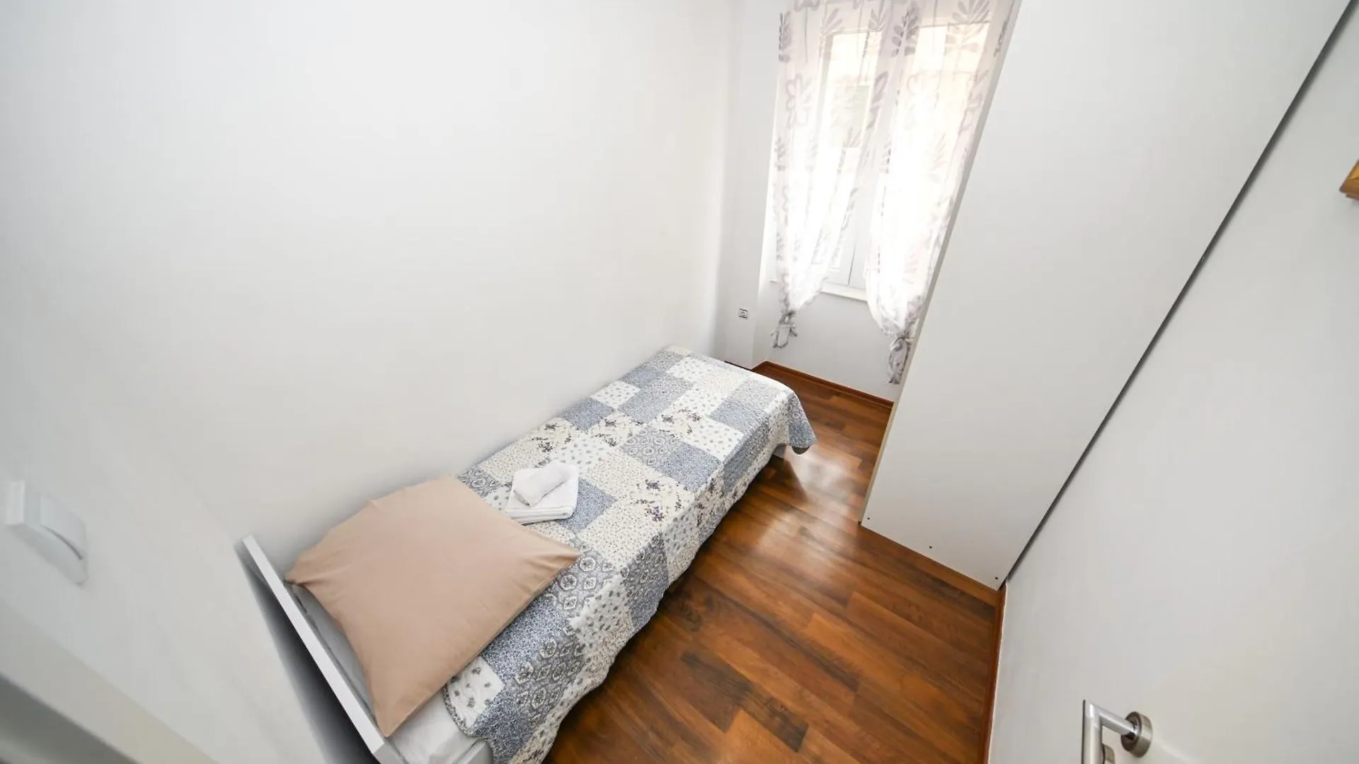 Apartment Aldora Zadar 0*,